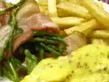 Receita Espargos com molho de ovos, toucinho fumado e batata frita