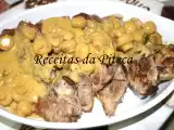 Receita Costeletas do cachaço com molho de cogumelos e mostarda com mel