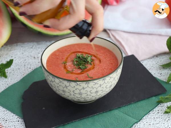 Sopa fria de melancia e tomate - Preparação Passo 2