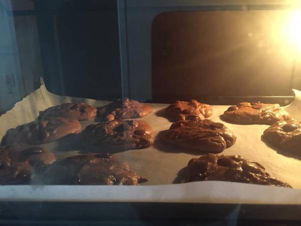 Cookies Fáceis com Gotas de Chocolate - Preparação Passo 2
