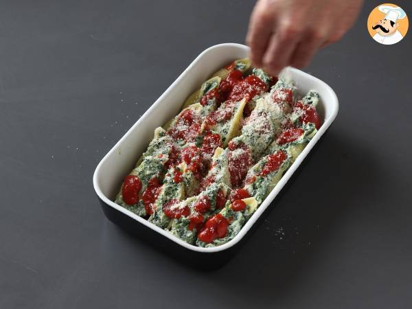 Conchiglione recheado de espinafre e ricotta - Preparação Passo 8