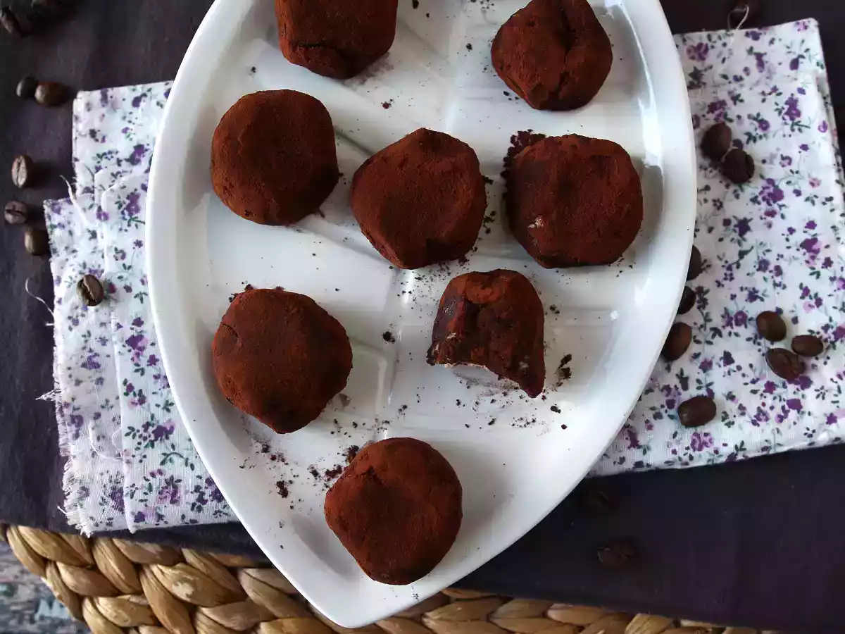 Trufa de tiramisu, a sobremesa italiana perfeita em mini porções - foto 2